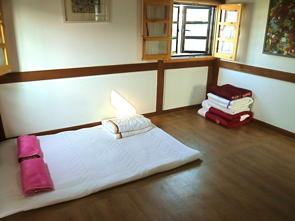 Guesthouse In Picture جيونجو الغرفة الصورة